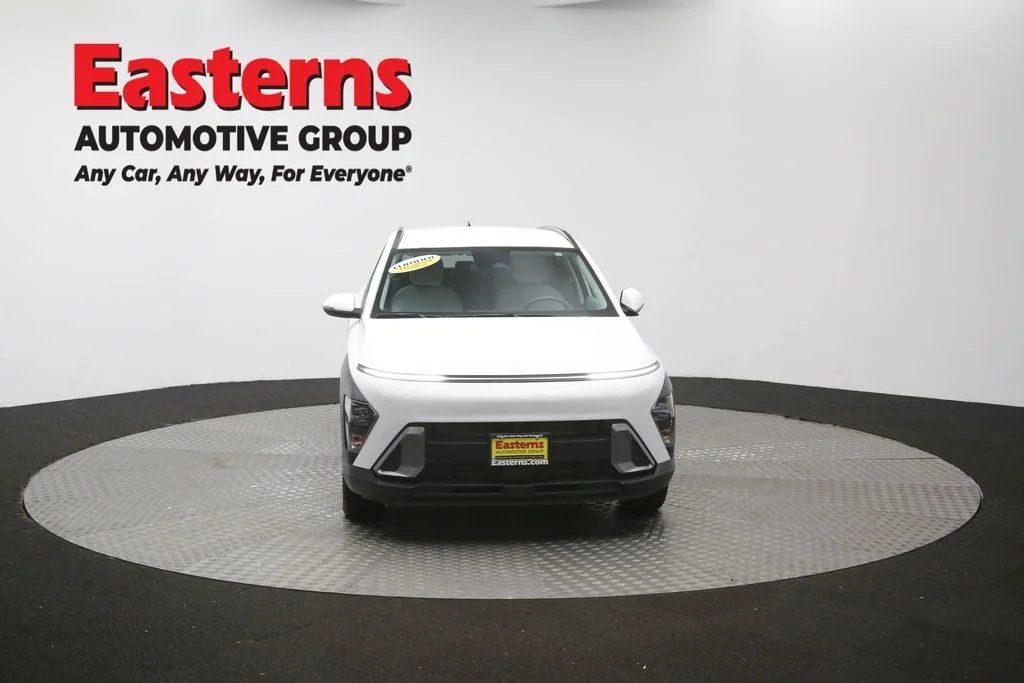 Used 2024 White Hyundai SEL image 51