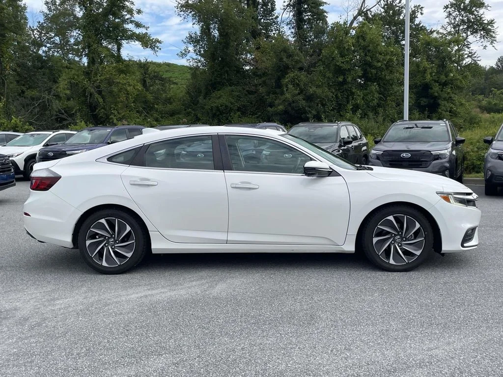 Used 2019 White Orchid Pearl Honda Touring image 28