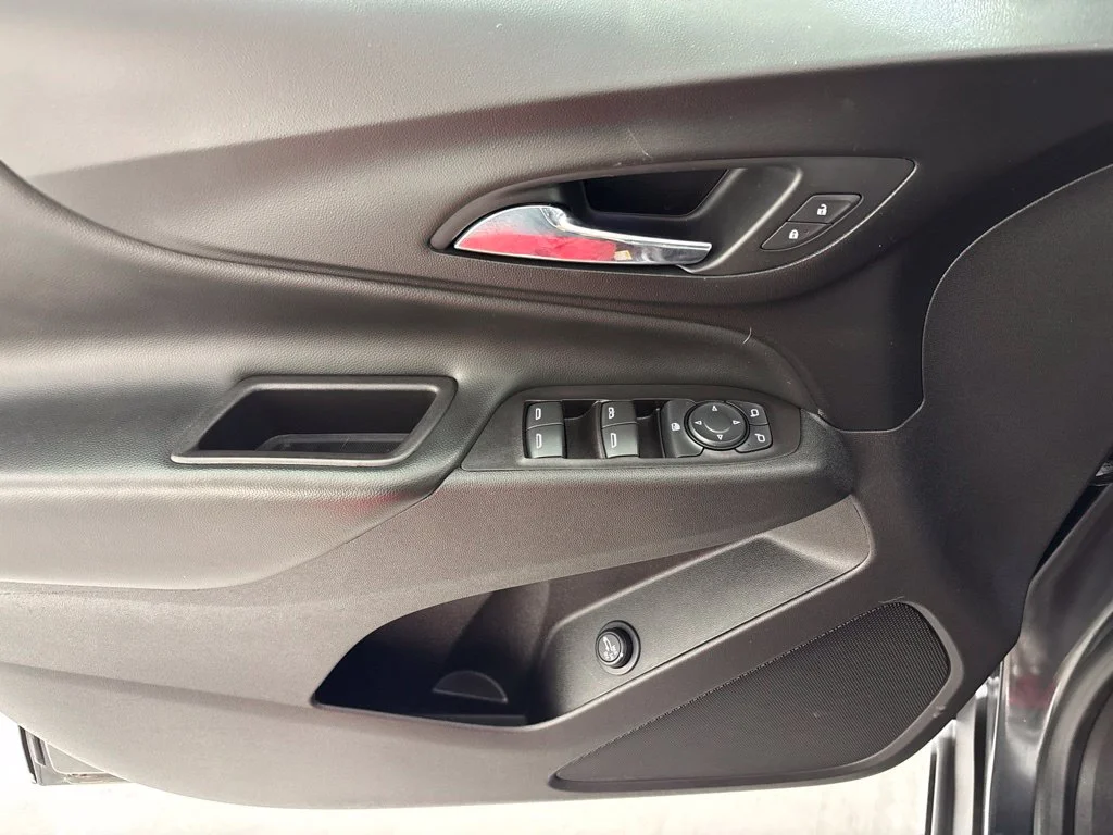 Used 2021 Gray Chevrolet LT image 25