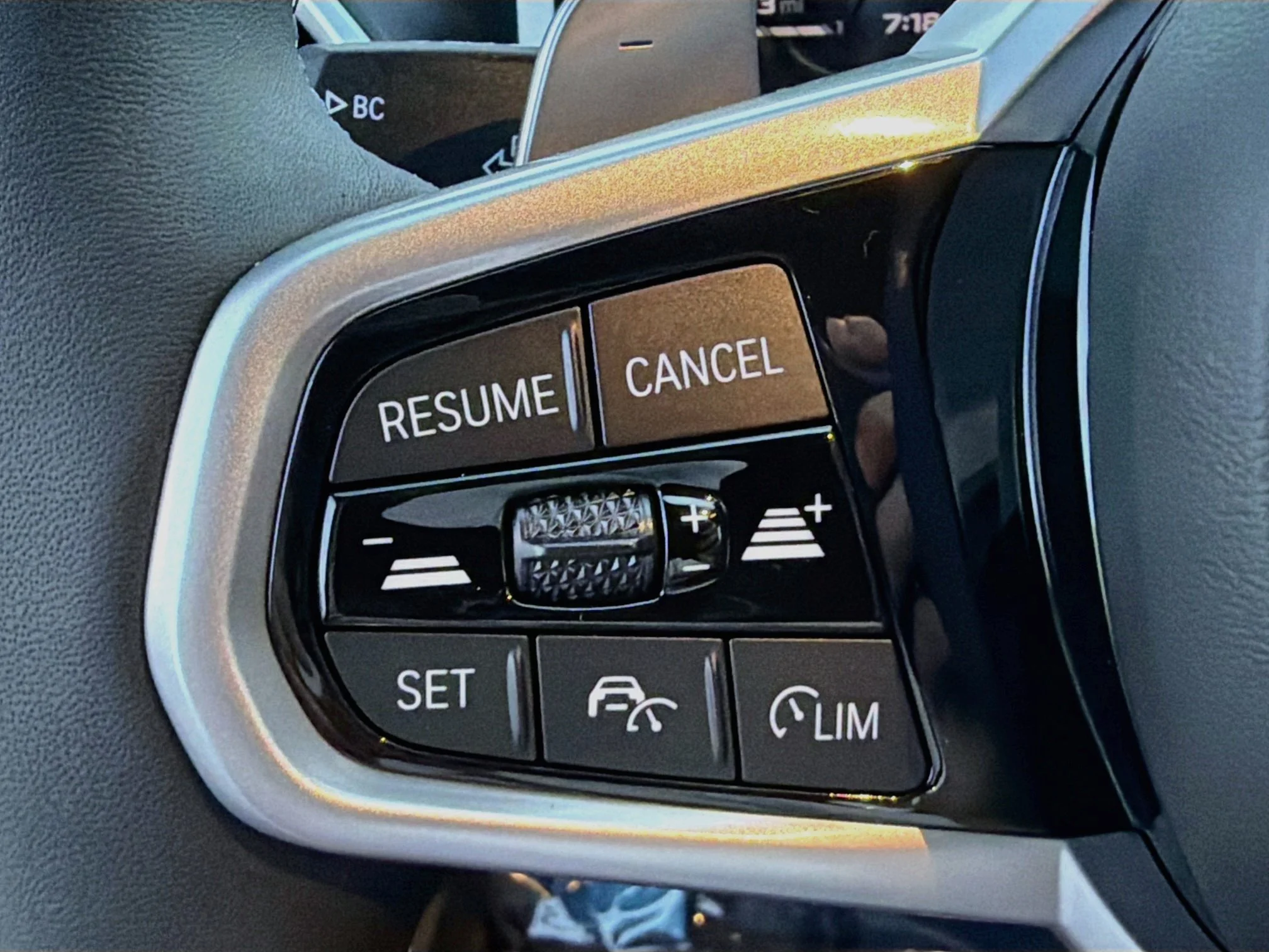 New 2027 Black Sapphire Metallic BMW M440i image 38