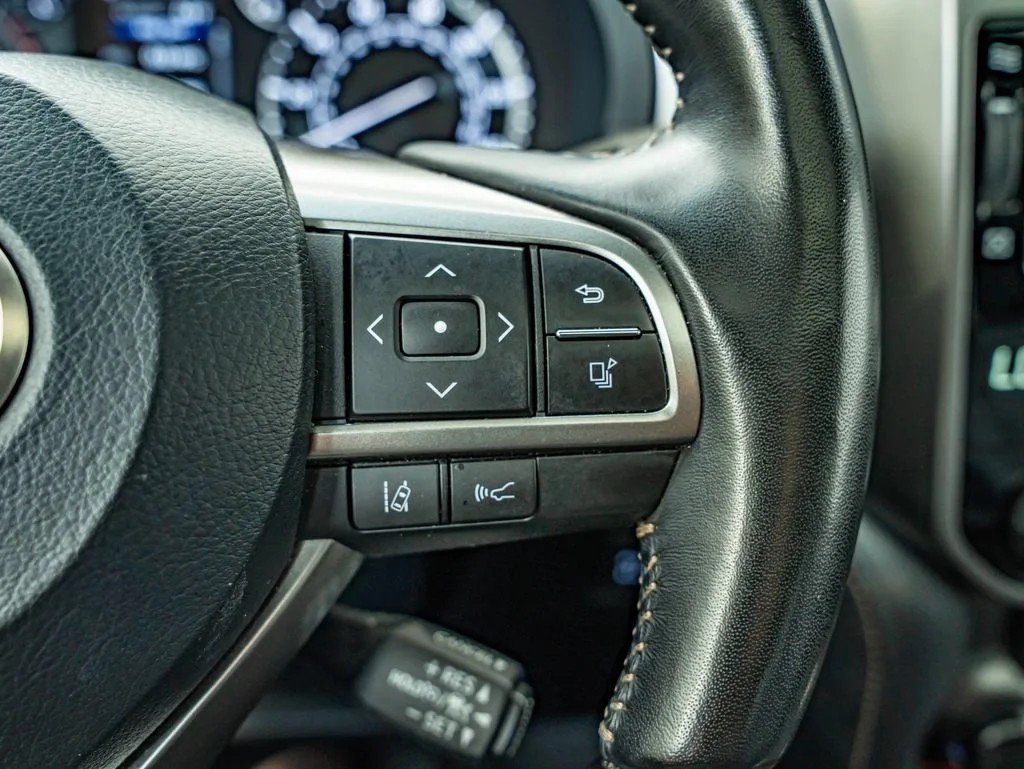 Certified Used 2023 Caviar Lexus 460 image 22