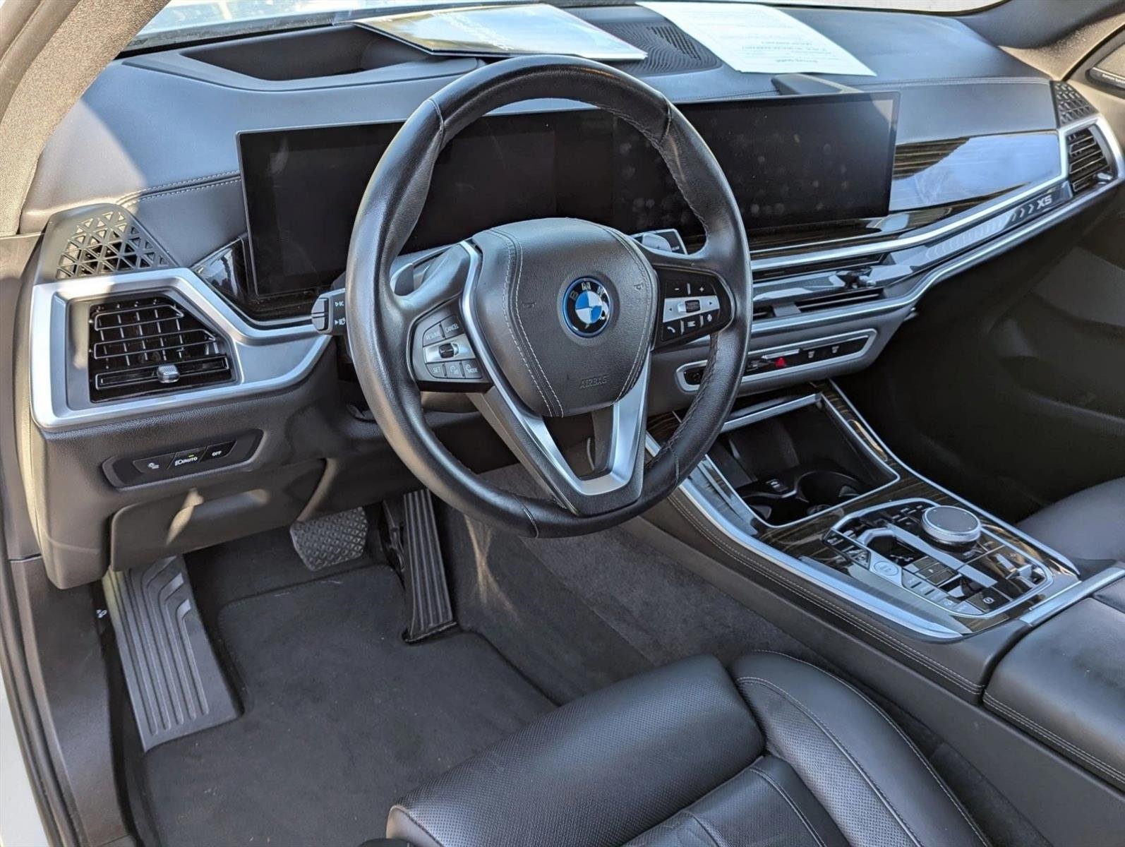 2025 BMW X5 50e - Photo 10