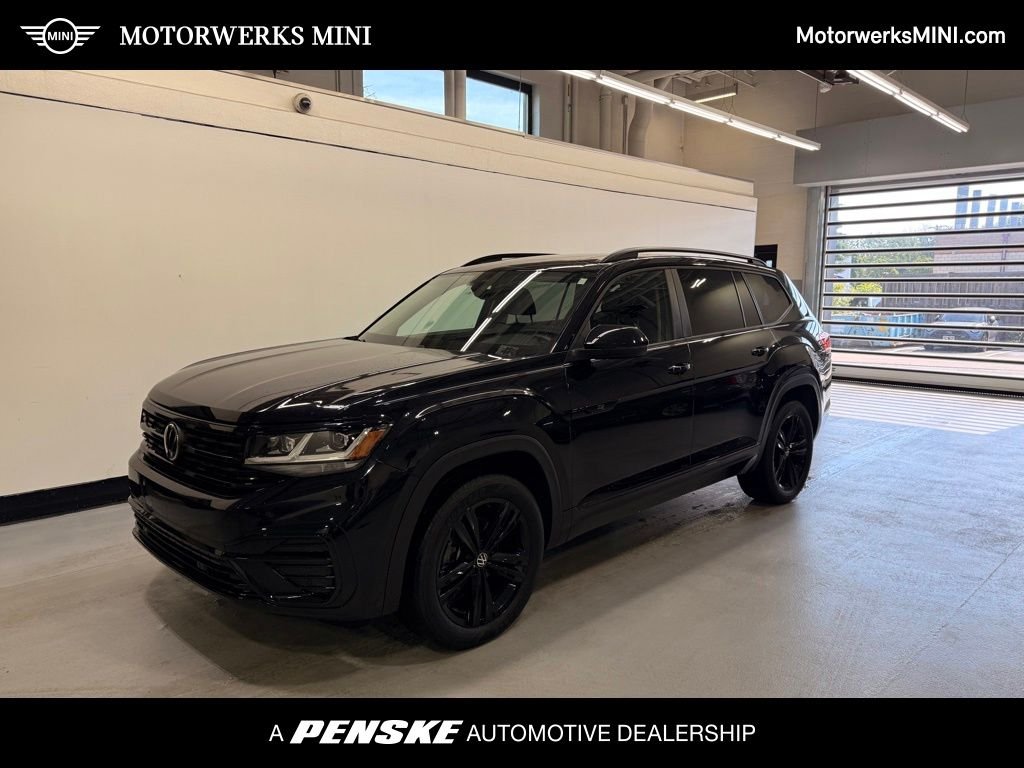 2023 Volkswagen Atlas 3.6L SEL R-Line Black 4MOTION's photo