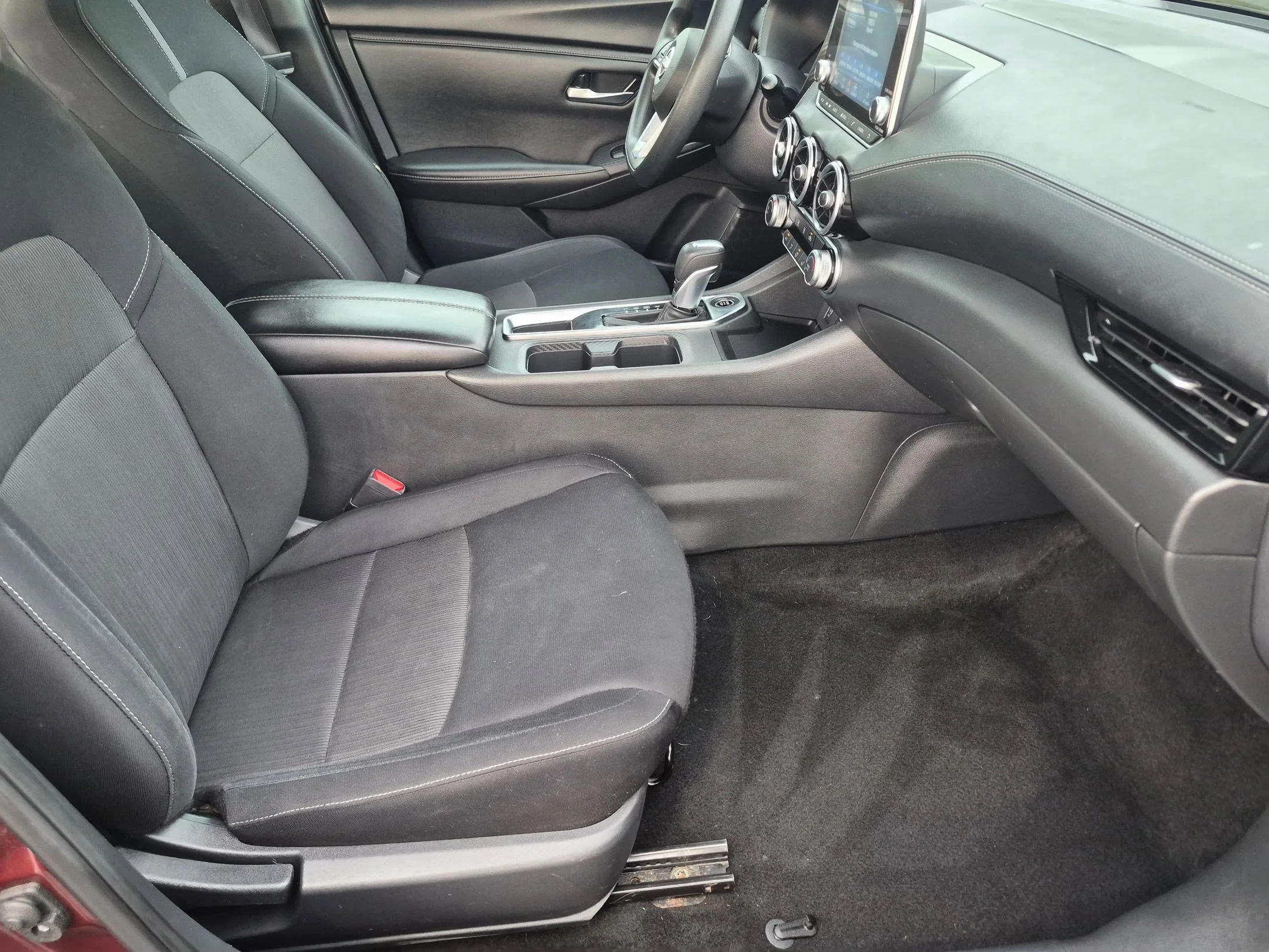 Used 2024 Rosewood Metallic Nissan SV image 27