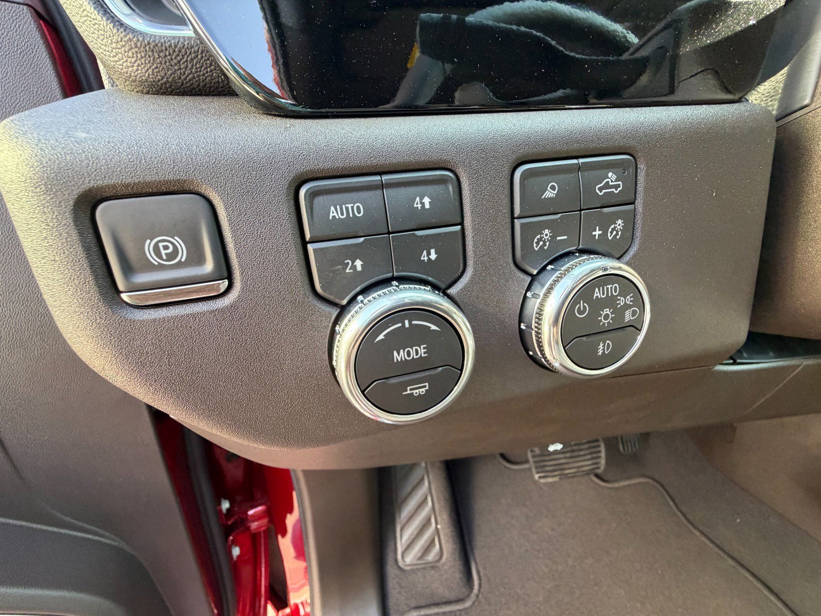 2026 GMC Sierra 1500 SLT - Photo 12