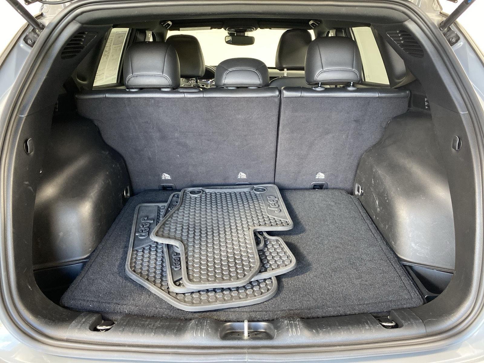 Used 2023 Sting-Gray Clearcoat Jeep Trailhawk image 20