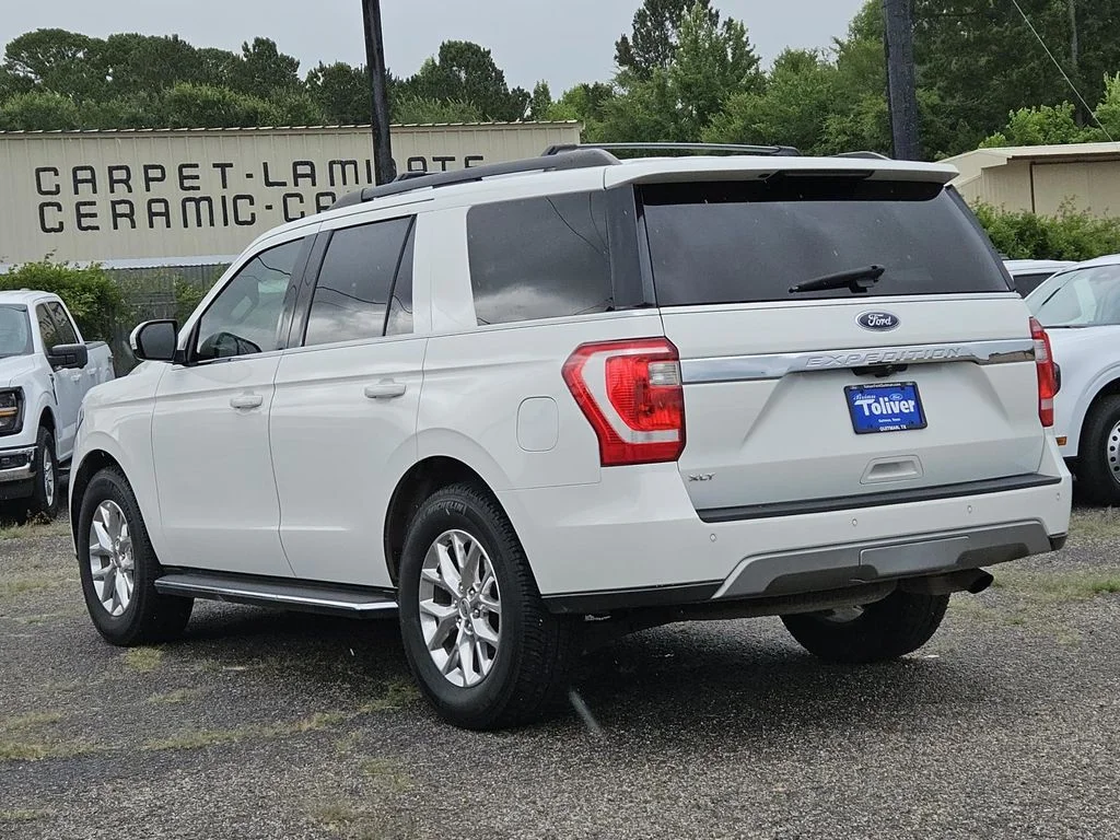 Used 2021 White Metallic Ford XLT image 9