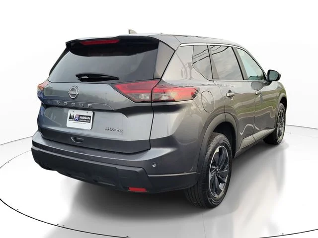 Used 2024 Gray Nissan SV image 4
