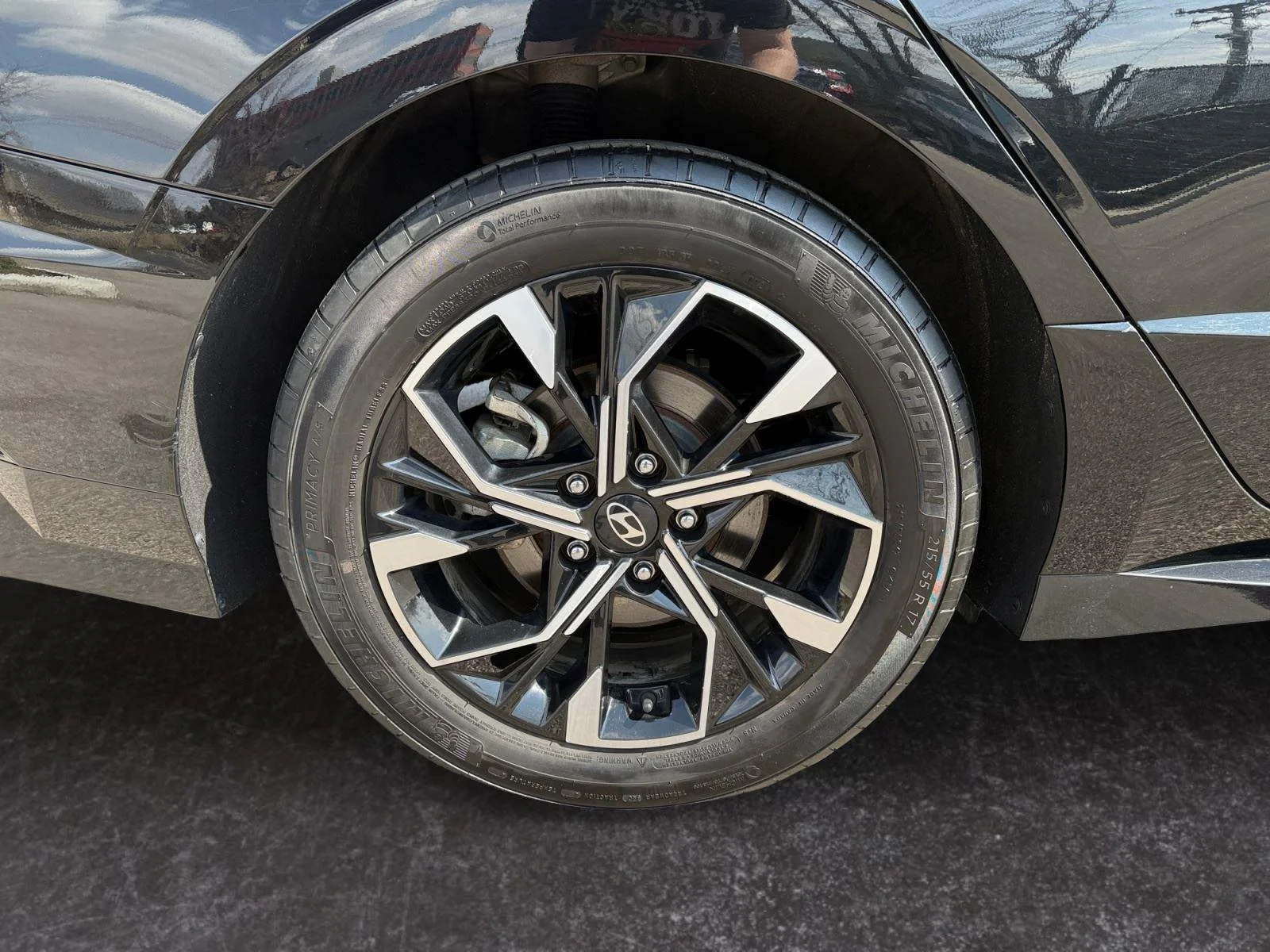 Used 2025 Abyss Black Hyundai SEL image 27