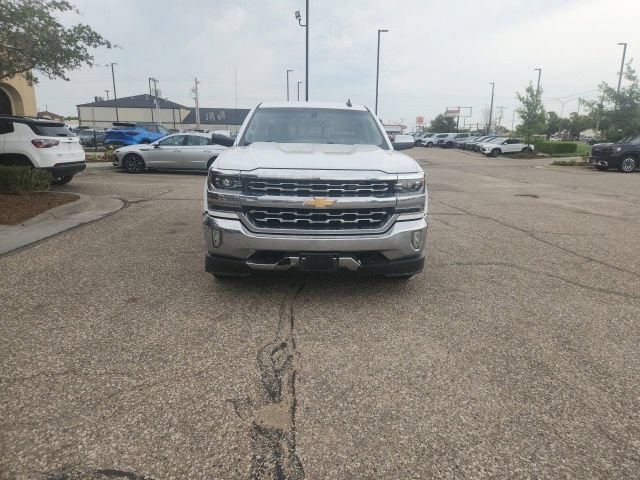Used 2018 SUMMIT WHITE Chevrolet LTZ image 5