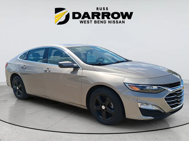 Used 2024 Gray Chevrolet LT image 7