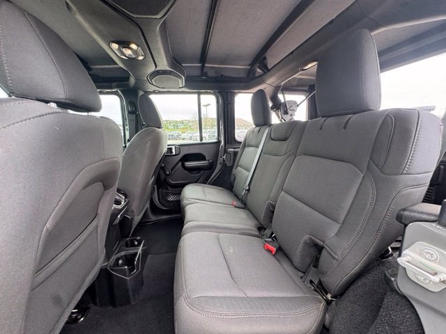 Used 2020 Gray Jeep Sport 4x4 image 18