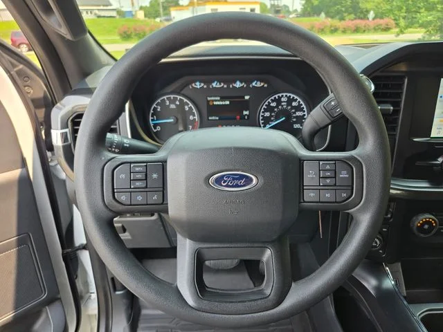 Used 2023 White Ford XL image 31