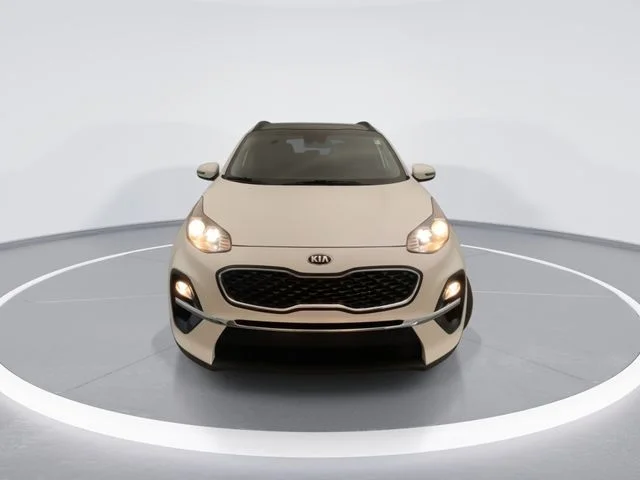 Used 2022 White Kia EX image 7