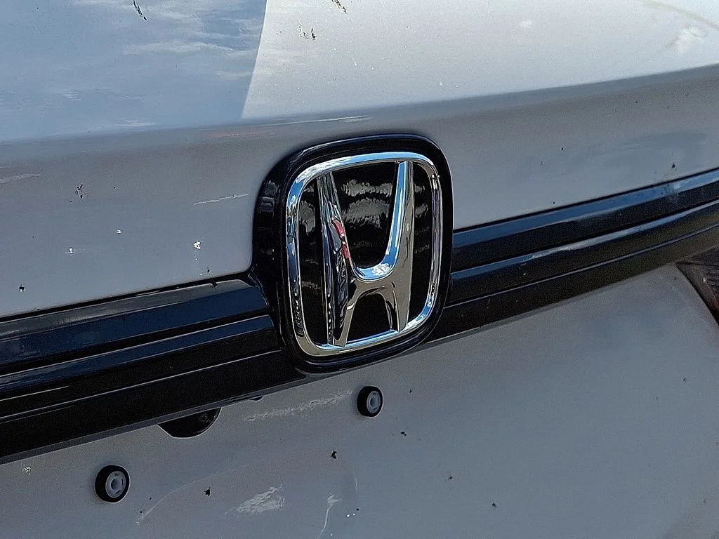 New 2026 Silver Honda EX-L image 5