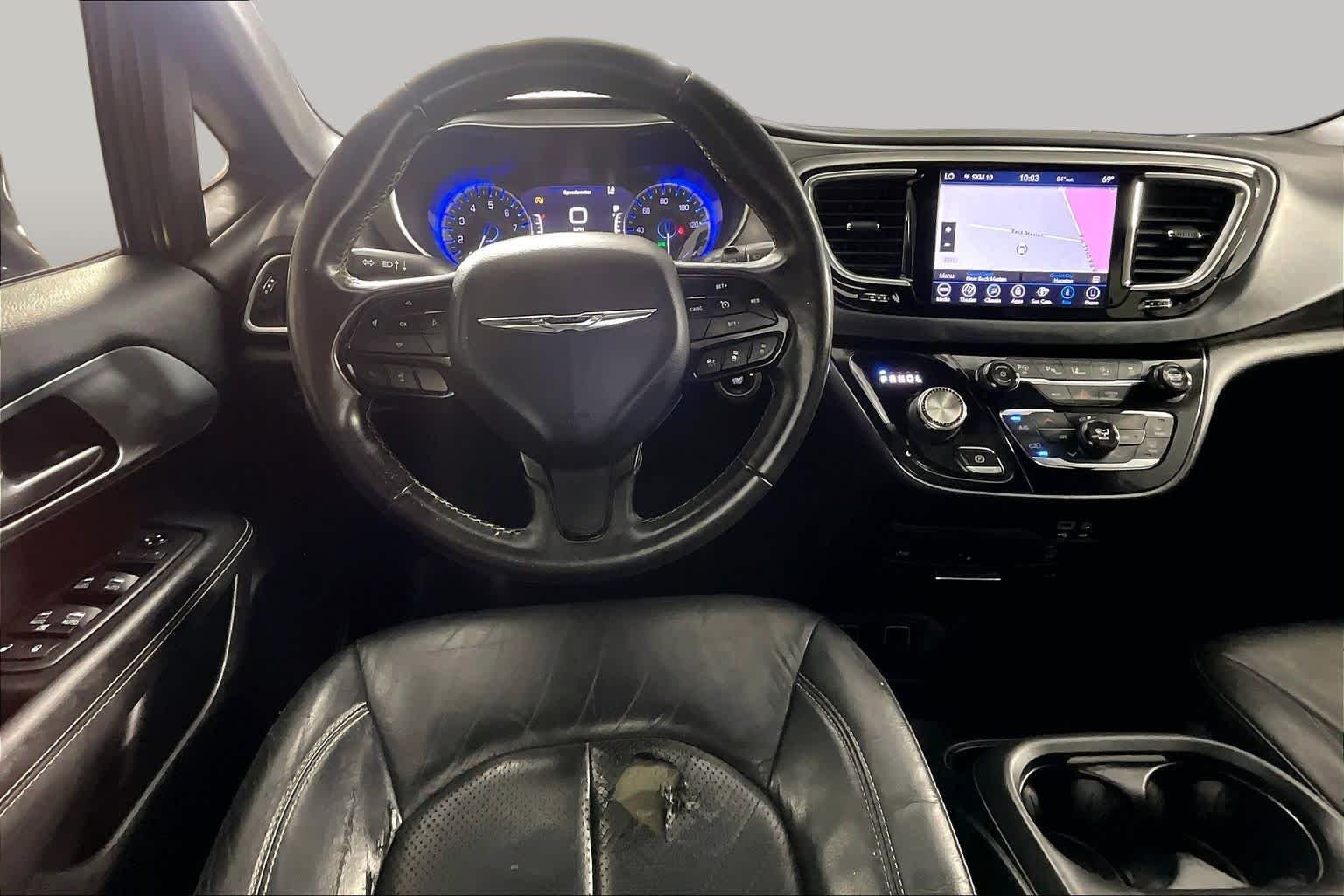 Used 2019 Granite Crystal Metallic Clearcoat Chrysler Touring L Plus image 6