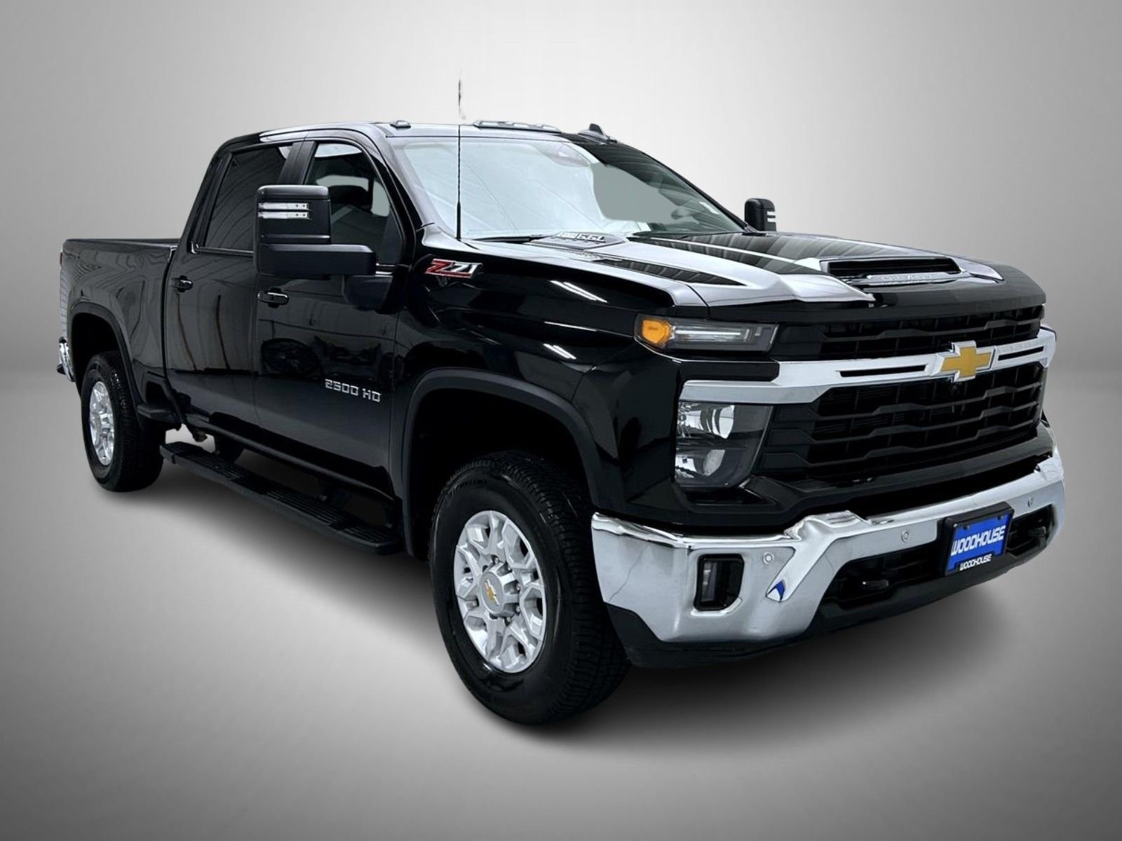 Used 2025 Black Chevrolet LT image 3