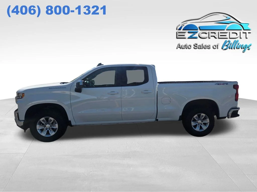 Used 2021 White Chevrolet LT image 1