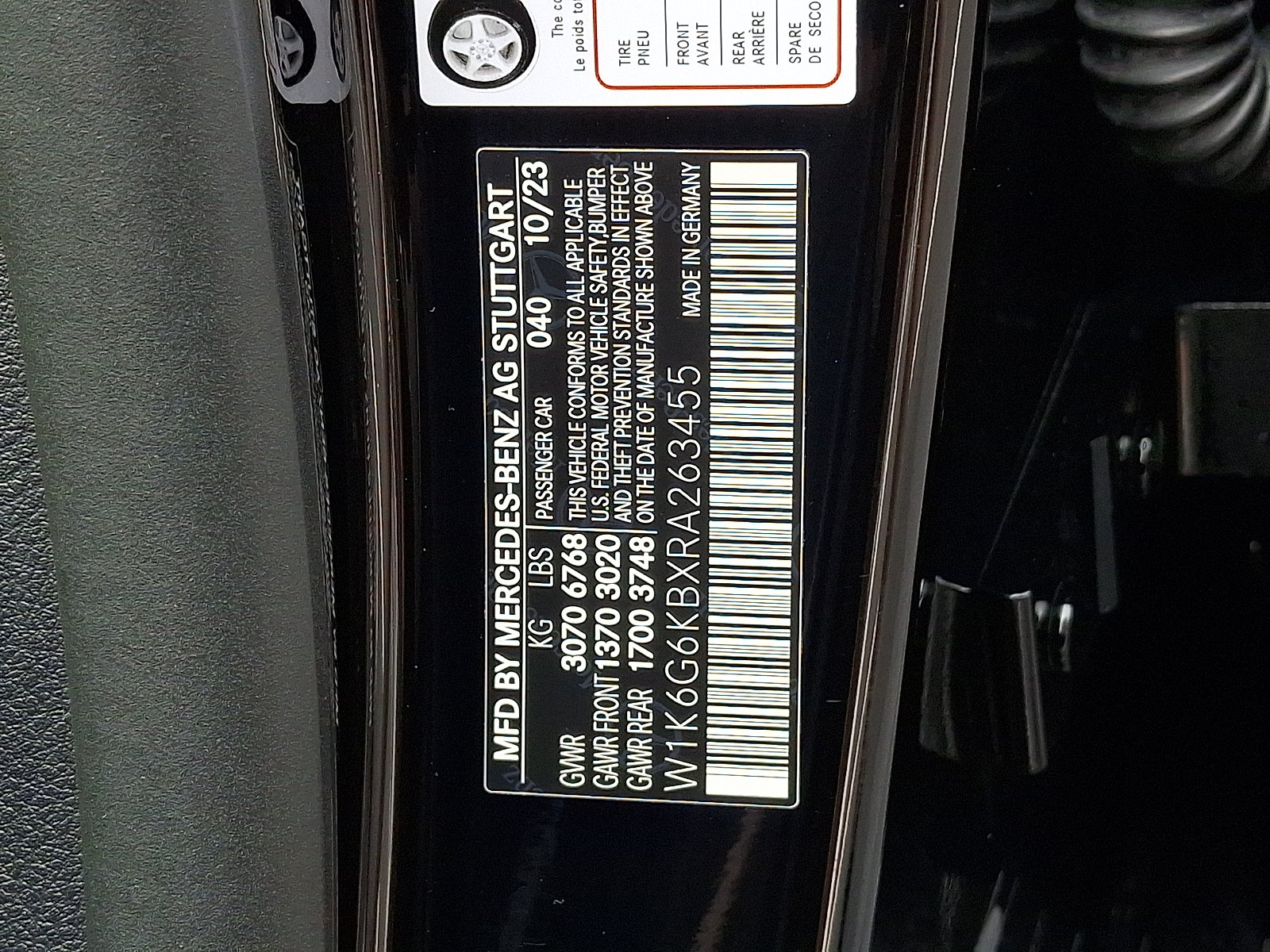 Certified Used 2024 Black - 040 Mercedes-Benz 4MATIC® image 29