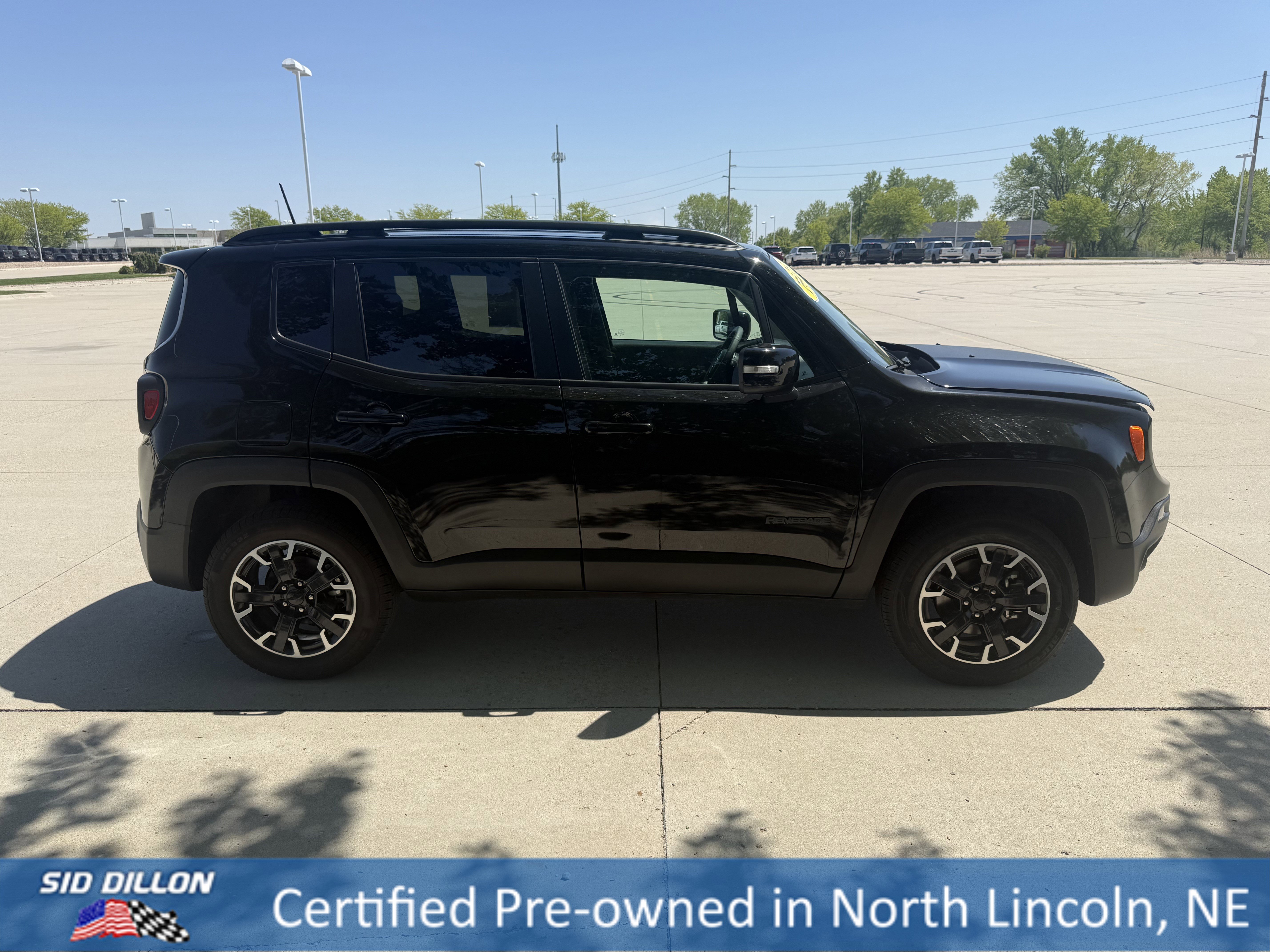 Used 2023 Black Clearcoat Jeep Upland image 3