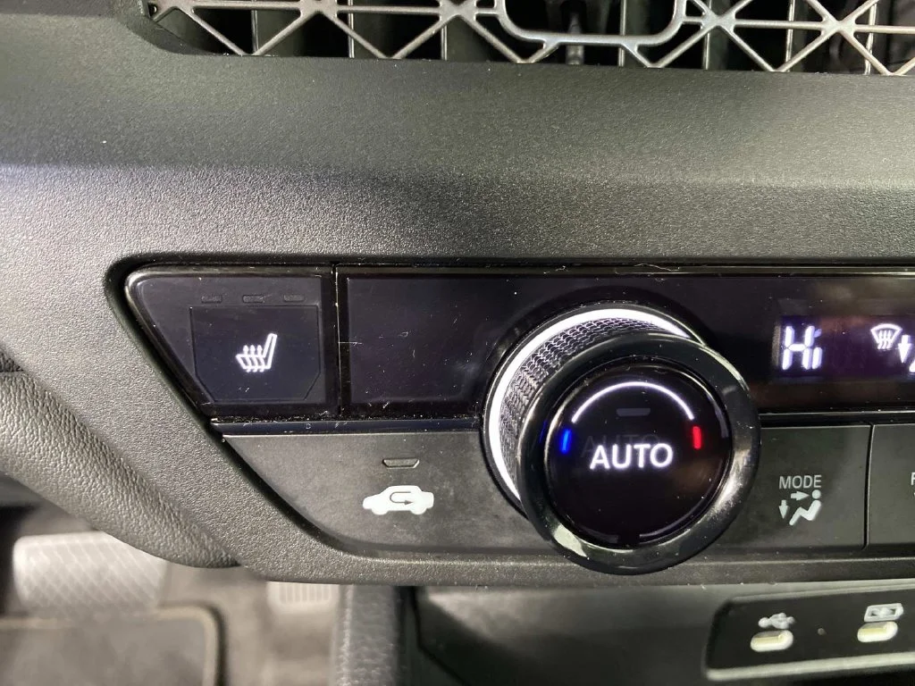 Used 2024 Solar Silver Metallic Honda EX image 21