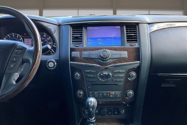 Used 2014 White INFINITI  image 6