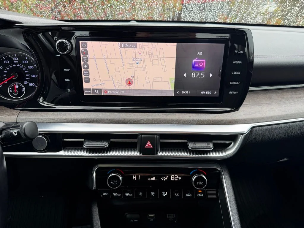 Used 2022 Passion Red Kia EX image 21