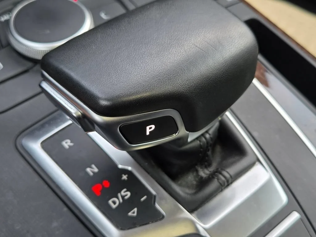 Used 2018  Audi Premium image 36