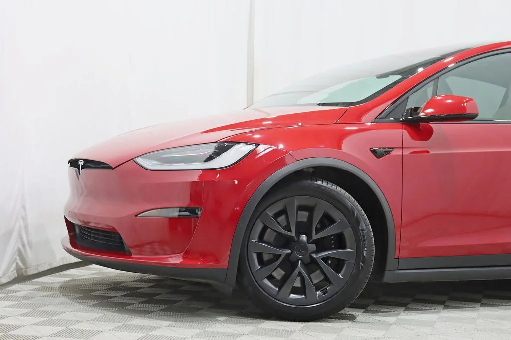 Used 2022 Red Tesla Plaid image 2