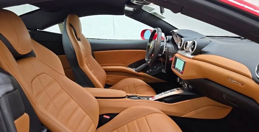 Used 2016 Red Ferrari T image 2