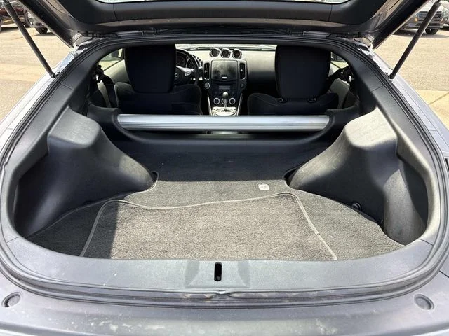 Used 2020 Gray Nissan Base image 29