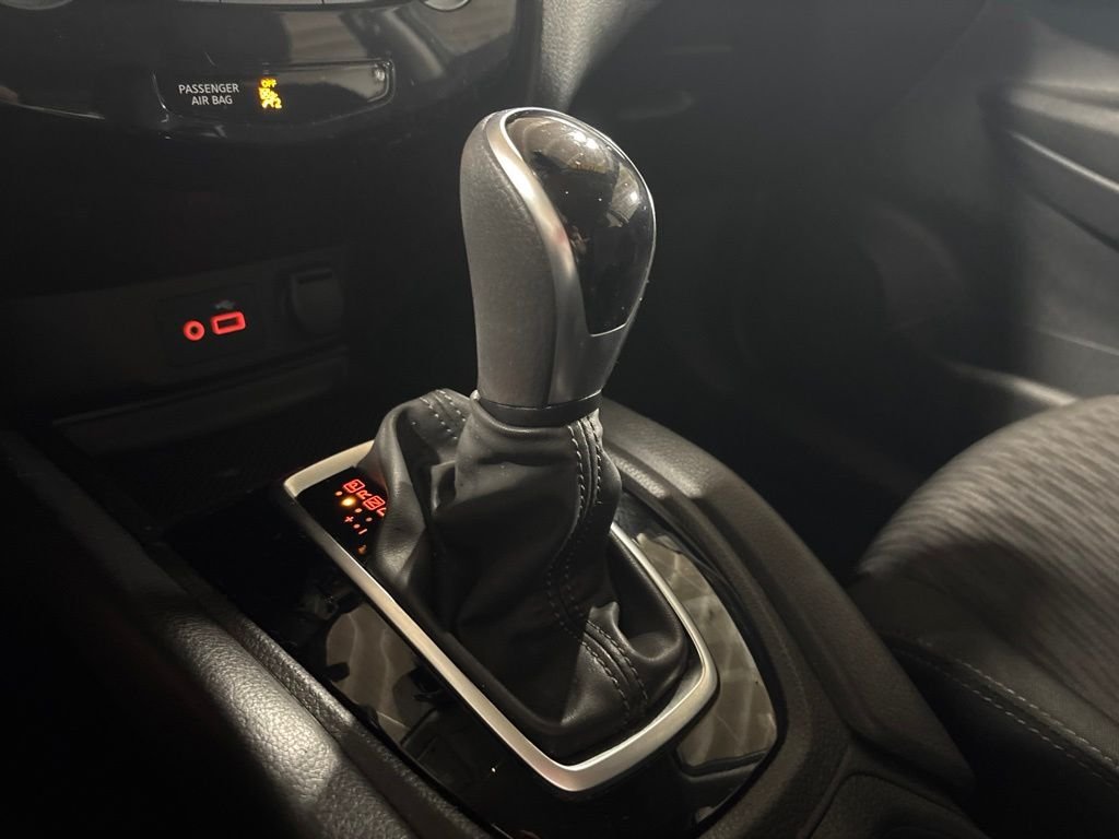 Used 2020 Gray Nissan S image 20