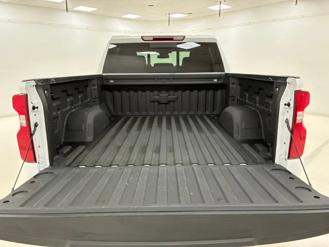Certified Used 2025 Summit White Chevrolet LTZ image 17