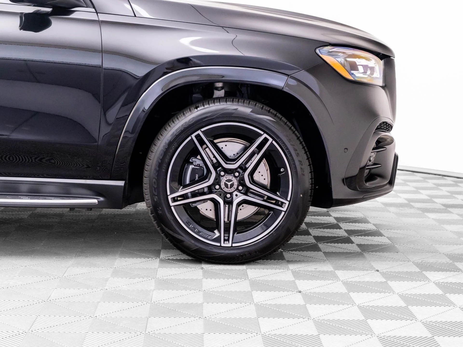 New 2026 Black Mercedes-Benz GLS 450 image 39