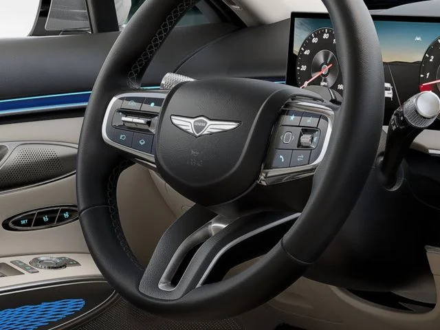 New 2027 White Genesis 2.5T Advanced image 15