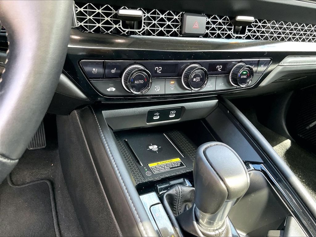 Used 2025 White Honda Touring image 26
