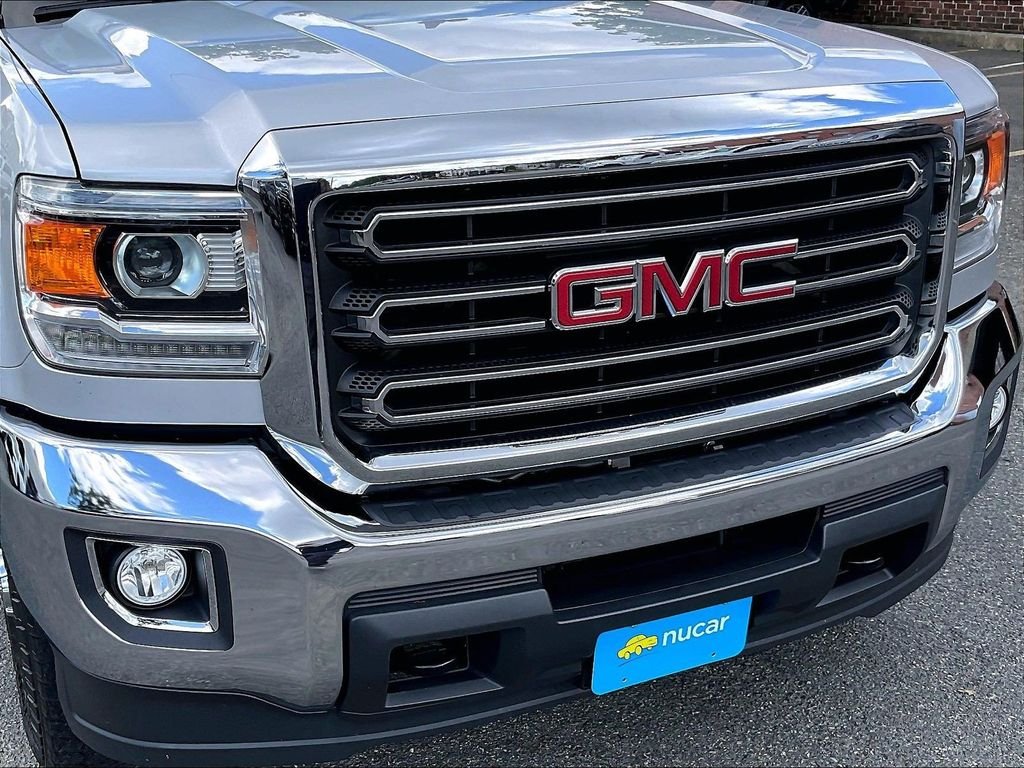 Used 2017 Silver GMC SLE image 32