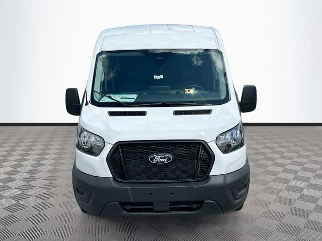 New 2026 Oxford White Ford Base image 2