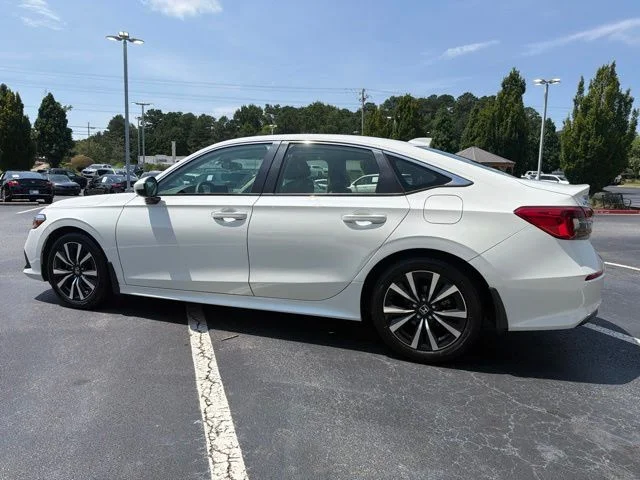 Used 2022 Platinum White Pearl Honda EX image 9
