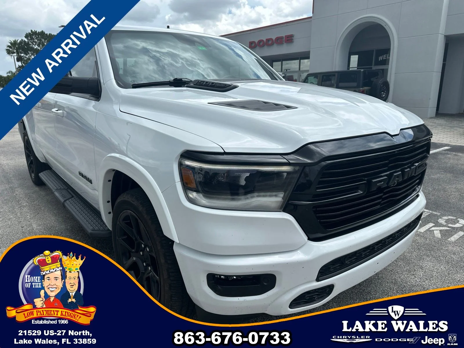 Used 2022 White Ram Laramie image 9