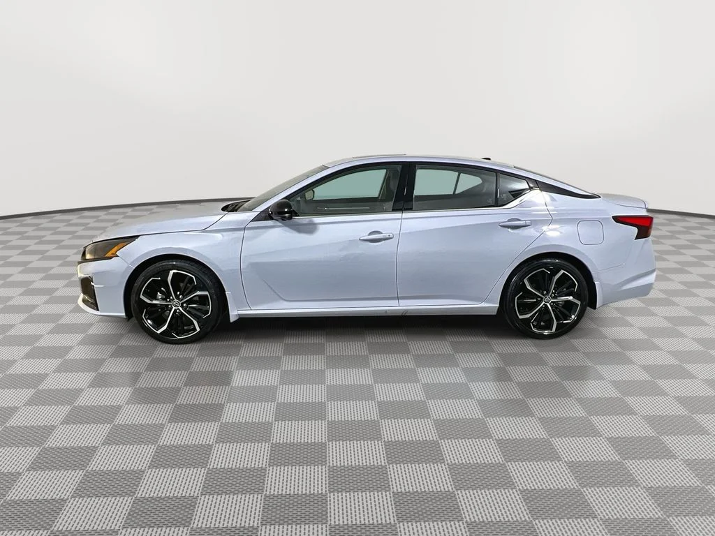New 2026 Gray Nissan 2.5 SR image 5