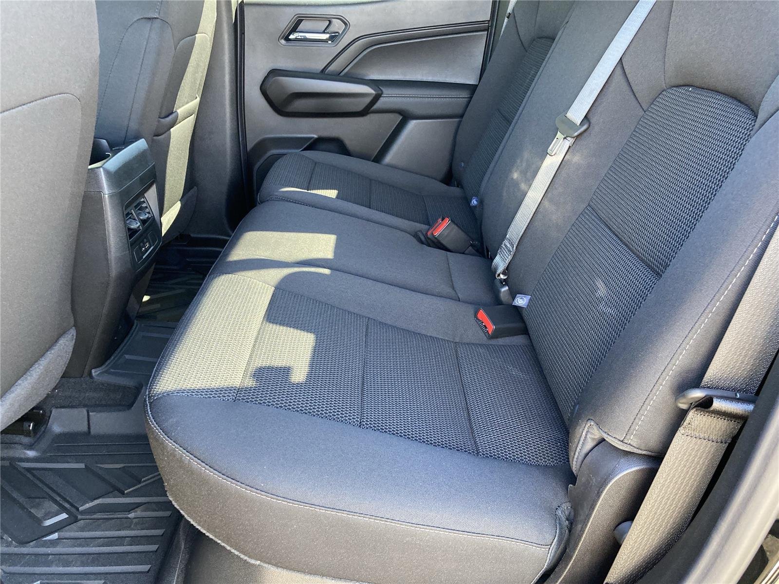 New 2026 Onyx Black GMC Elevation image 28