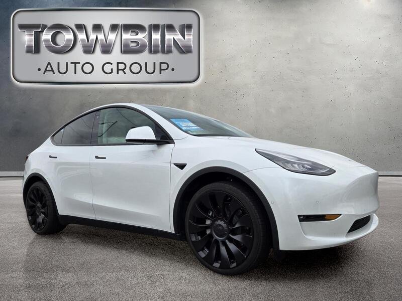 Used 2021 Pearl White Multi-Coat TESLA LONG RANGE AWD image 2