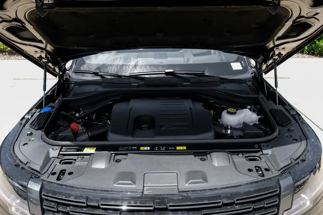 New 2026 Black Land Rover SE image 61