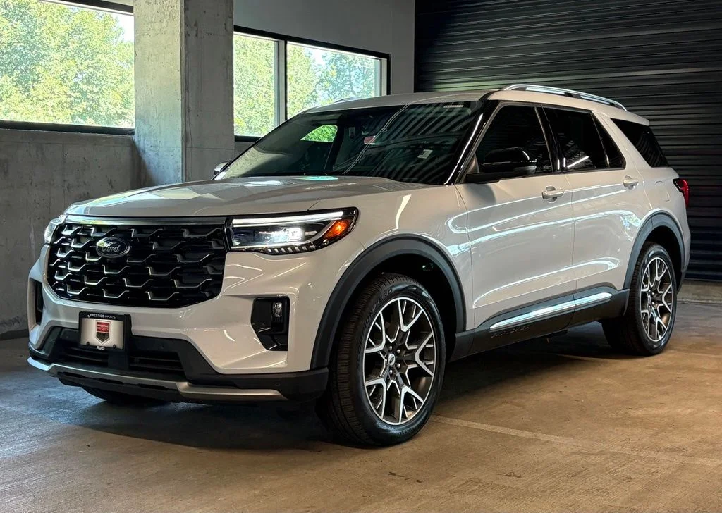 2025 Ford Explorer