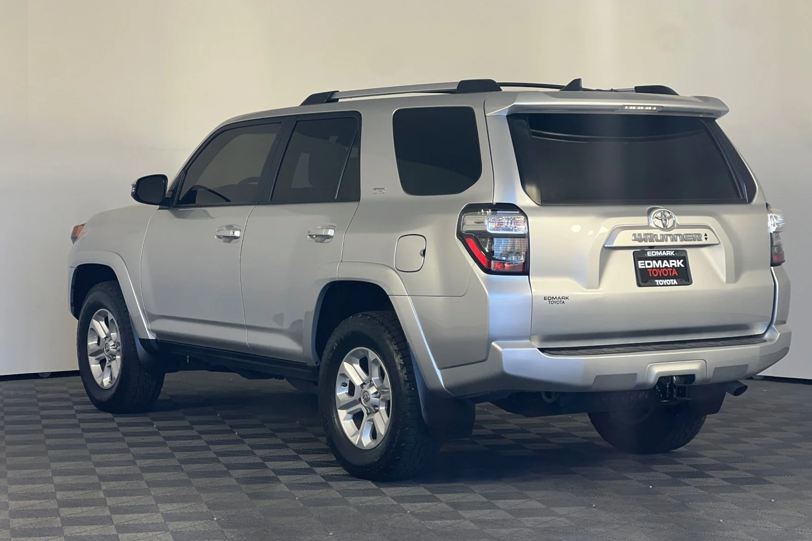Certified Used 2021 Classic Silver Metallic Toyota SR5 Premium image 5