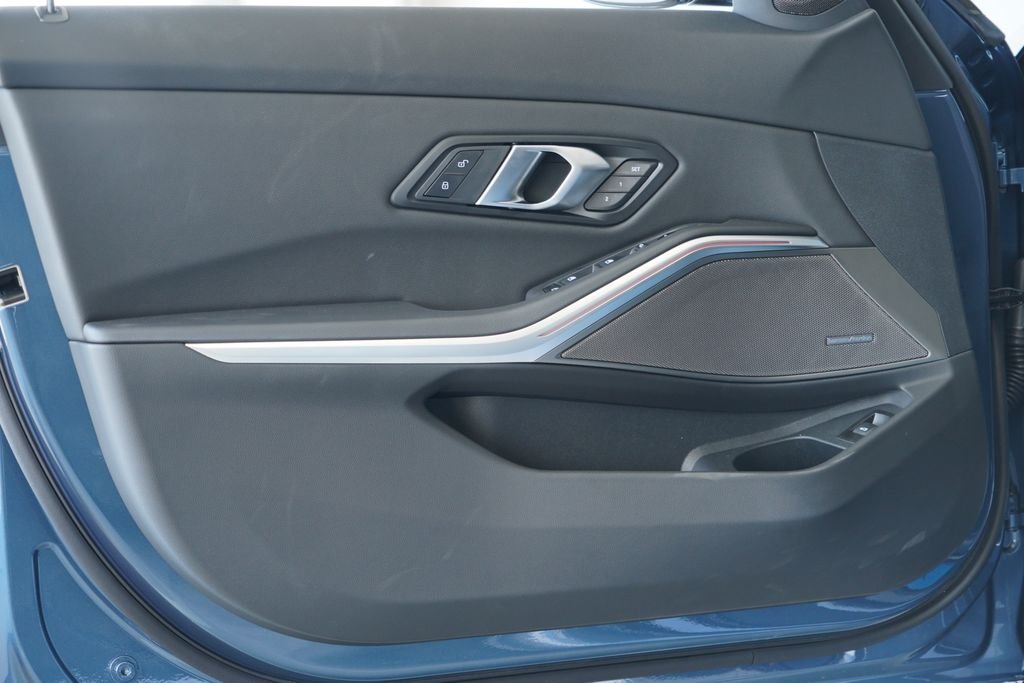 New 2026 Arctic Race Blue Metallic BMW 330i xDrive image 9