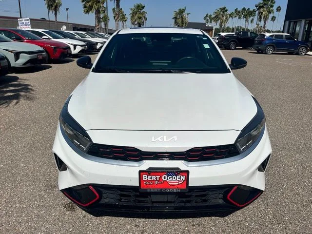 Used 2023 White Kia GT-Line image 2