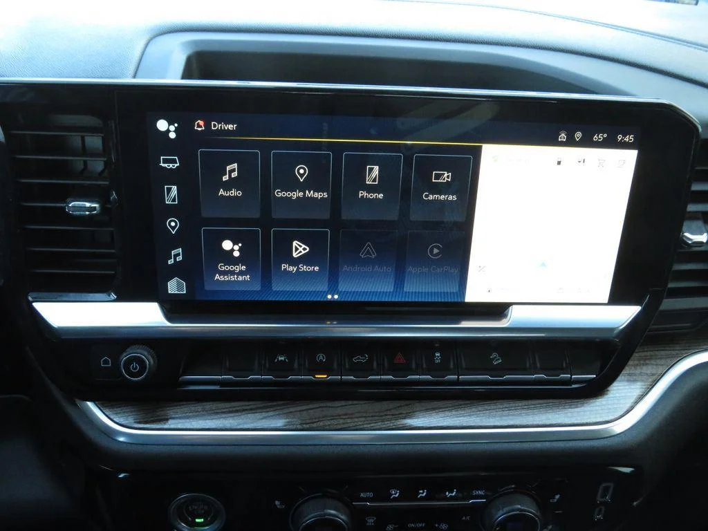 Used 2023 Summit White Chevrolet RST image 25
