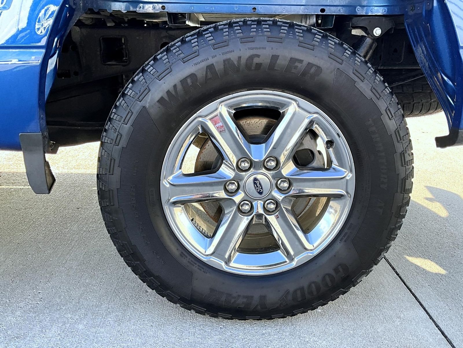 Used 2025 Blue Ford XLT image 24